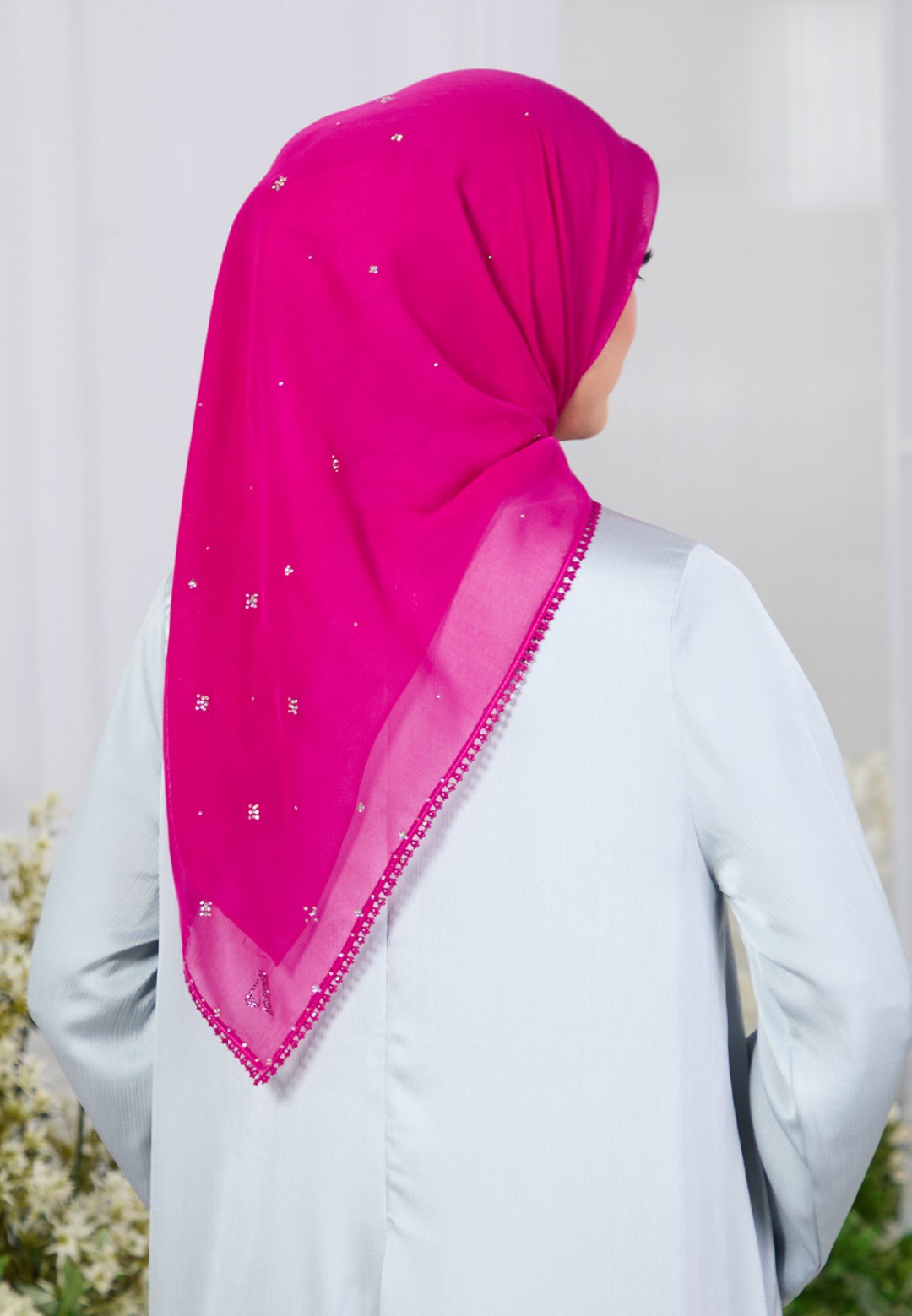 SQ ELVA BLUME VOILE LACE DIAMOND