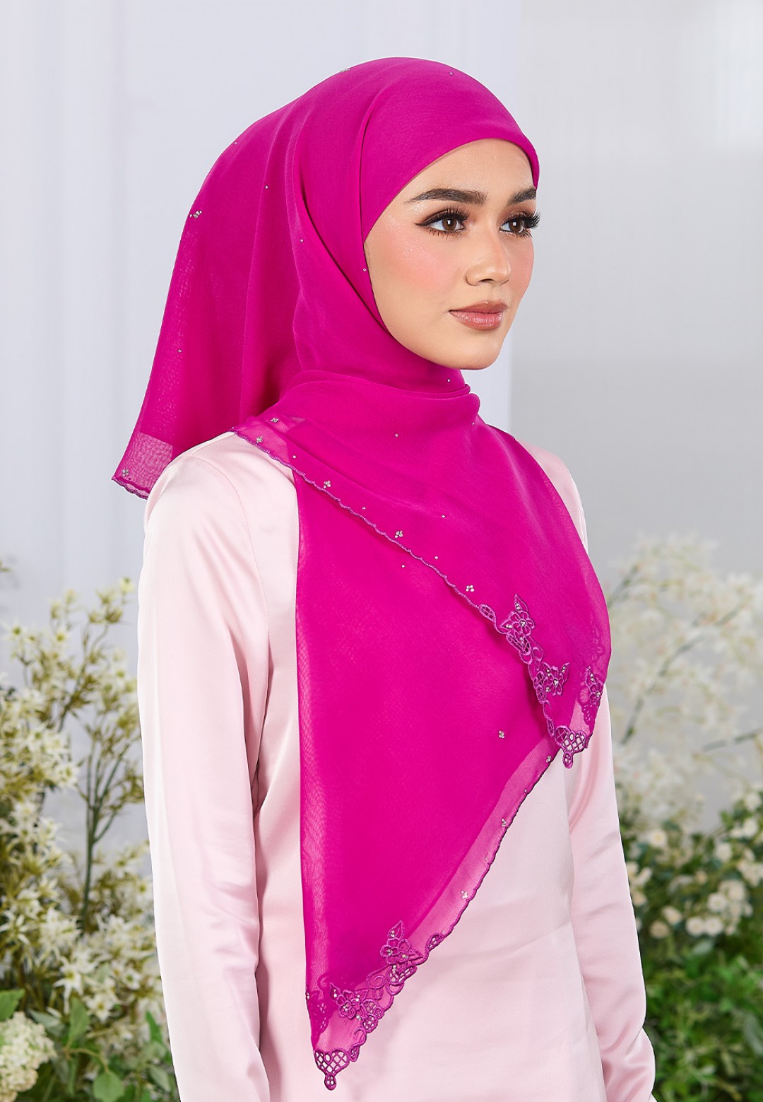 SQ VELOUR ROSE VOILE EMBROIDERY DIAMOND