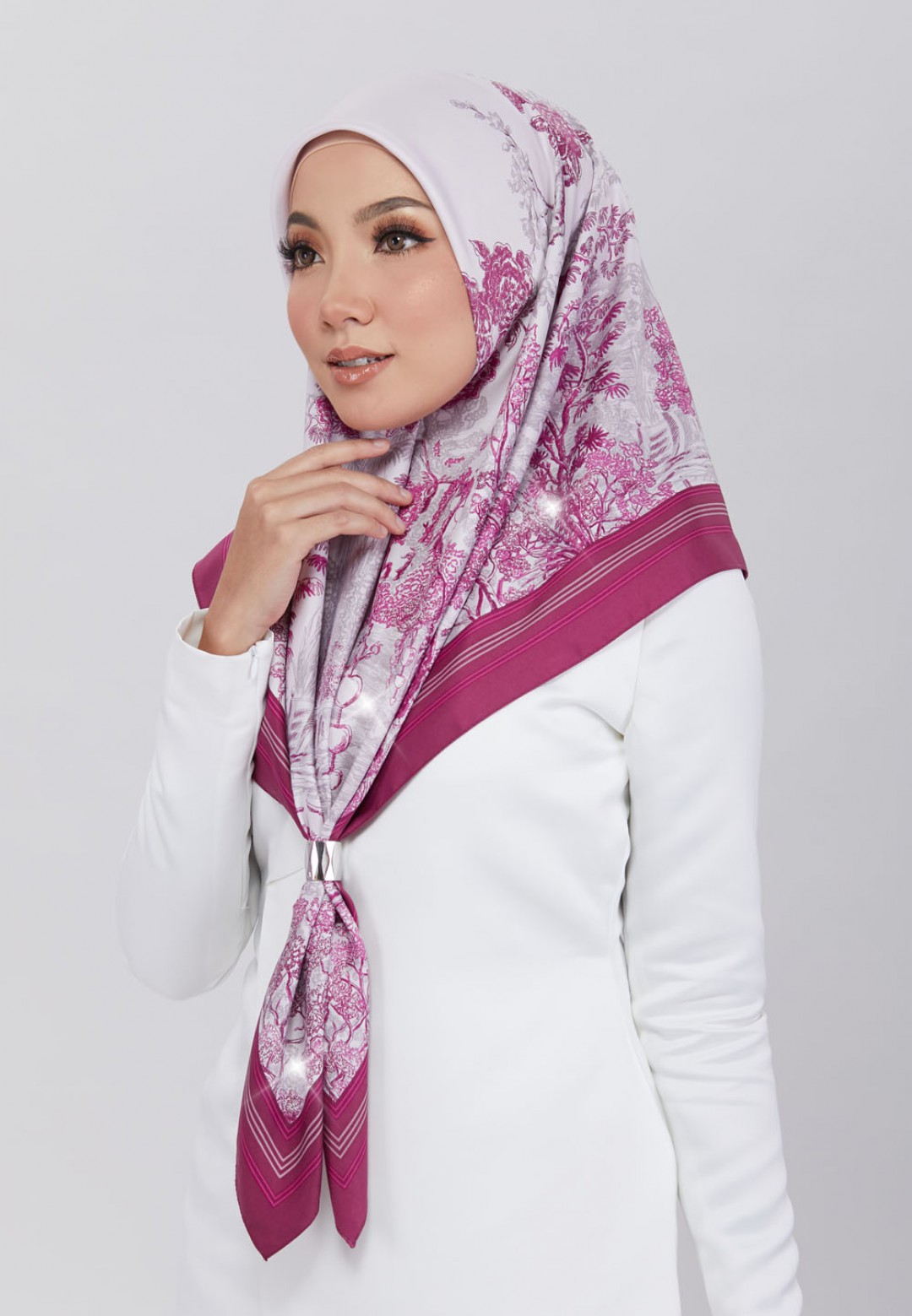 SQ ENCHANTED FOREST TWILL PTD  DIAMOND 289