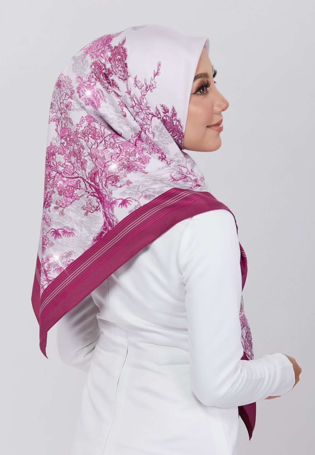SQ ENCHANTED FOREST TWILL PTD  DIAMOND 289