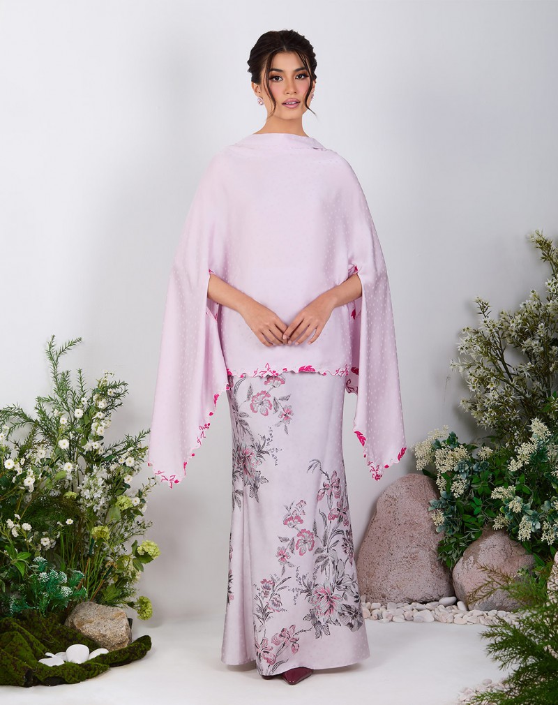 QASUMA BAJU KURUNG
