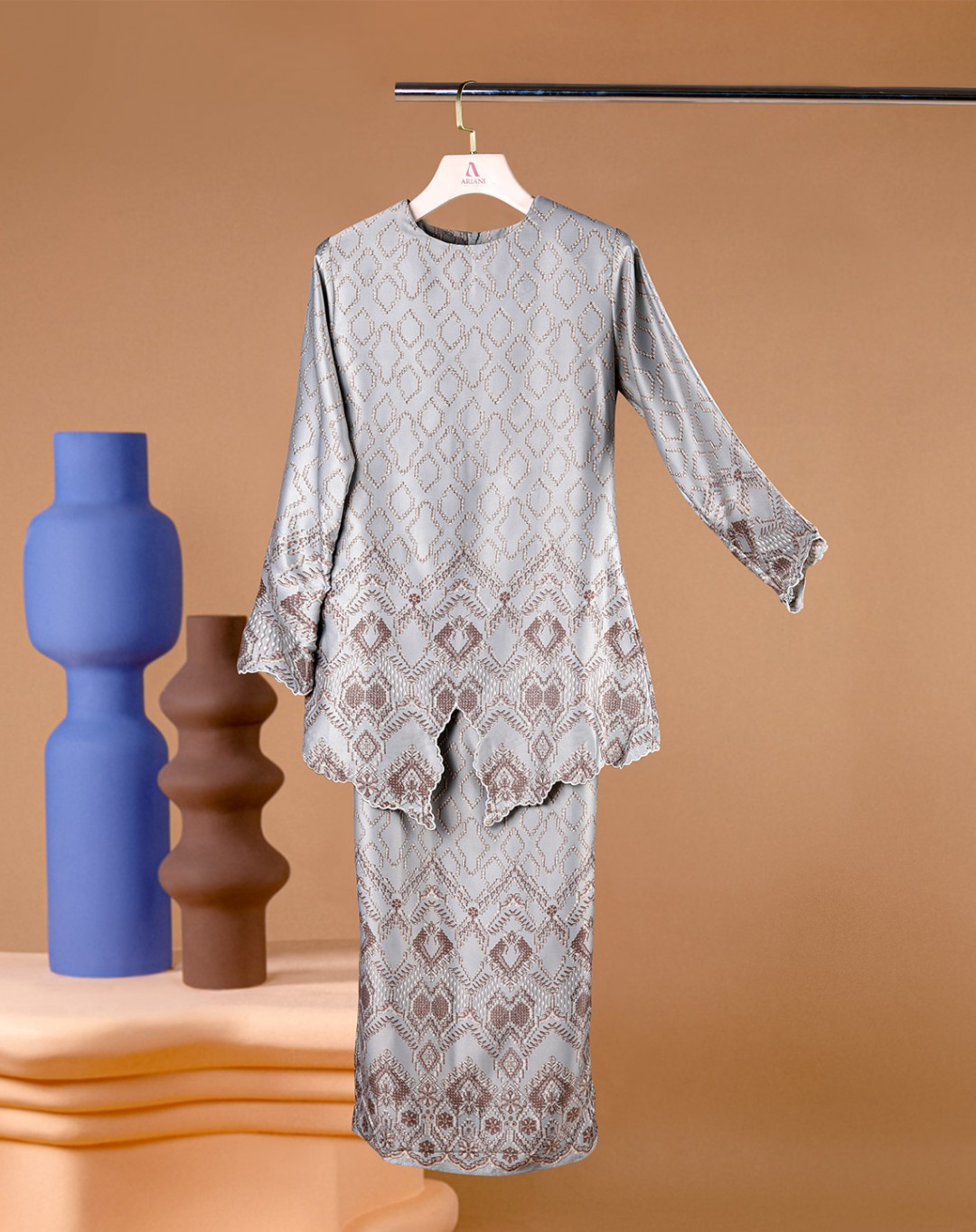 RAISHA BAJU KURUNG