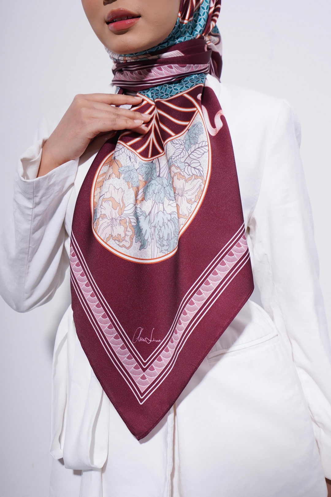 SQUARE RAYANA PRINTED