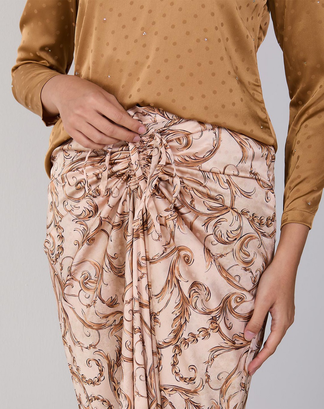REHENNA BAJU KURUNG