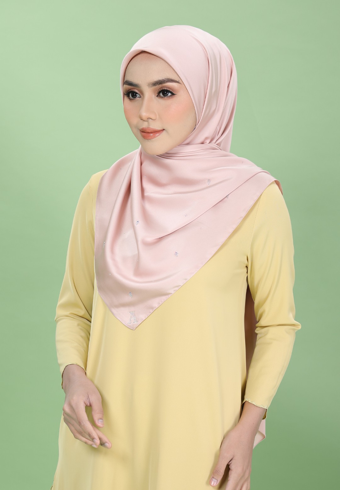 SQ RAZZLE PLAIN DIAMOND 219