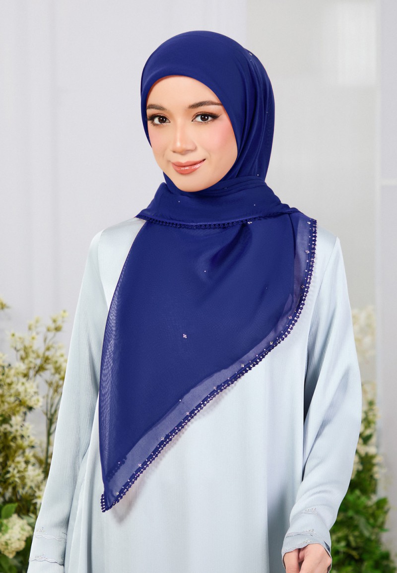SQ ELVA BLUME VOILE LACE DIAMOND