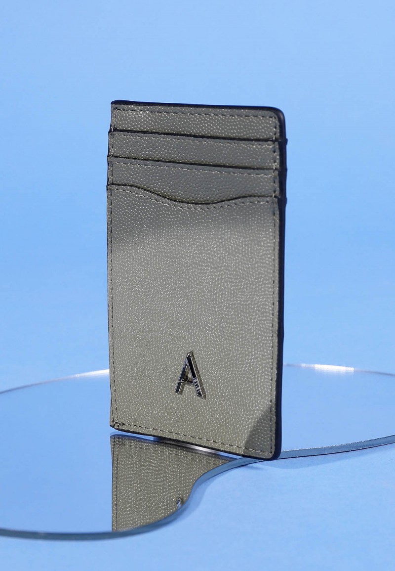 CARD HOLDER