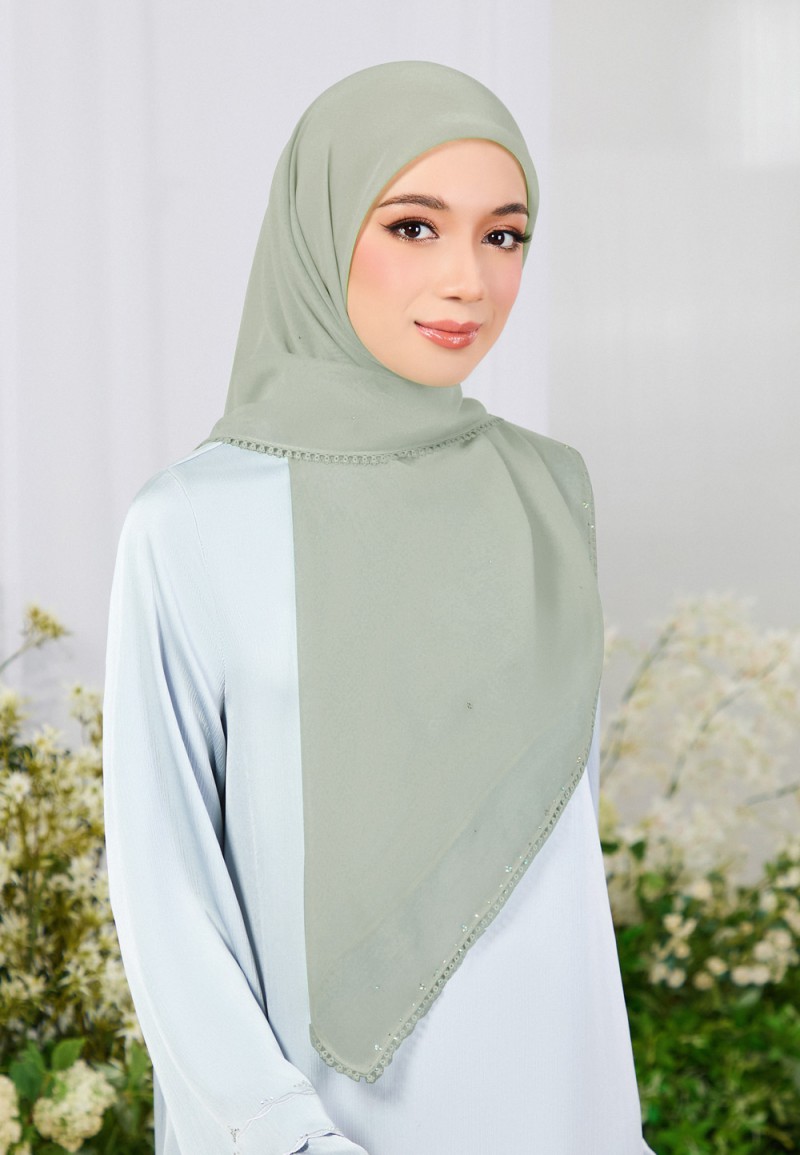 SQ ELVA BLUME VOILE LACE DIAMOND