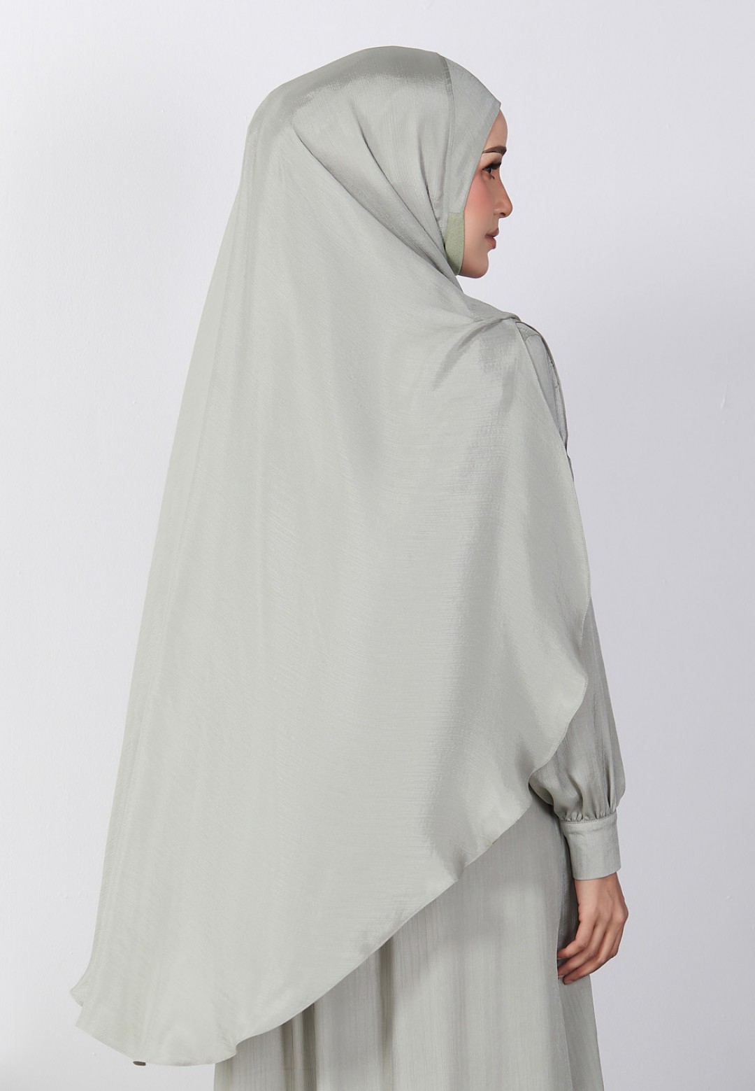 KHIMAR HASNAA