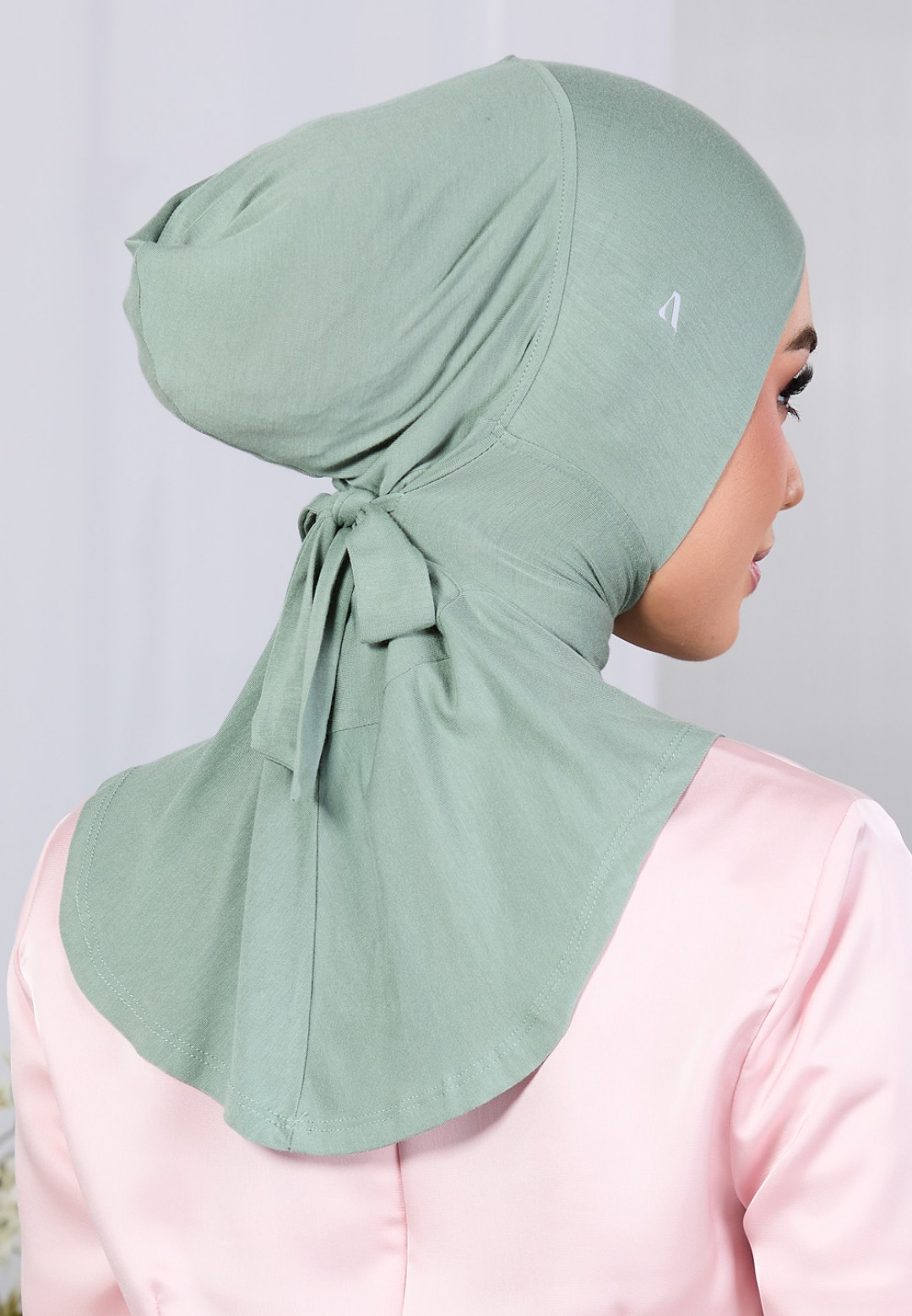 FITTED NECK TIE BACK INNER 79 (VOL III)