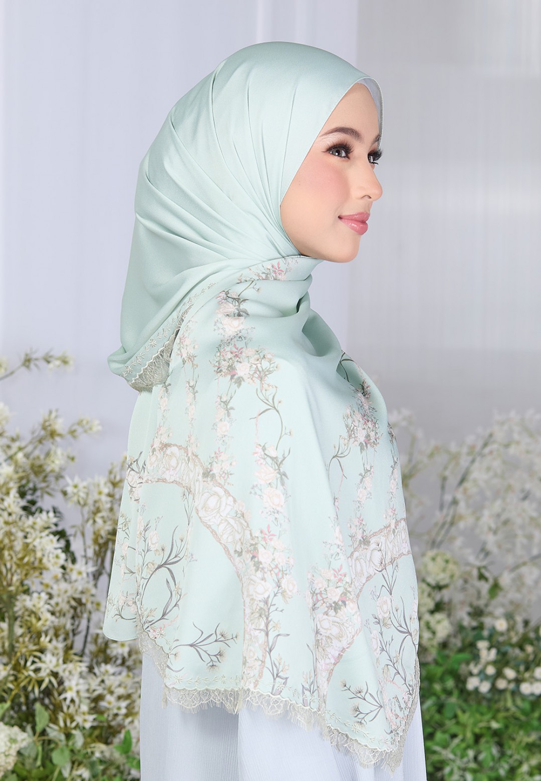 SHAWL AUBREY PTD WITH LACE