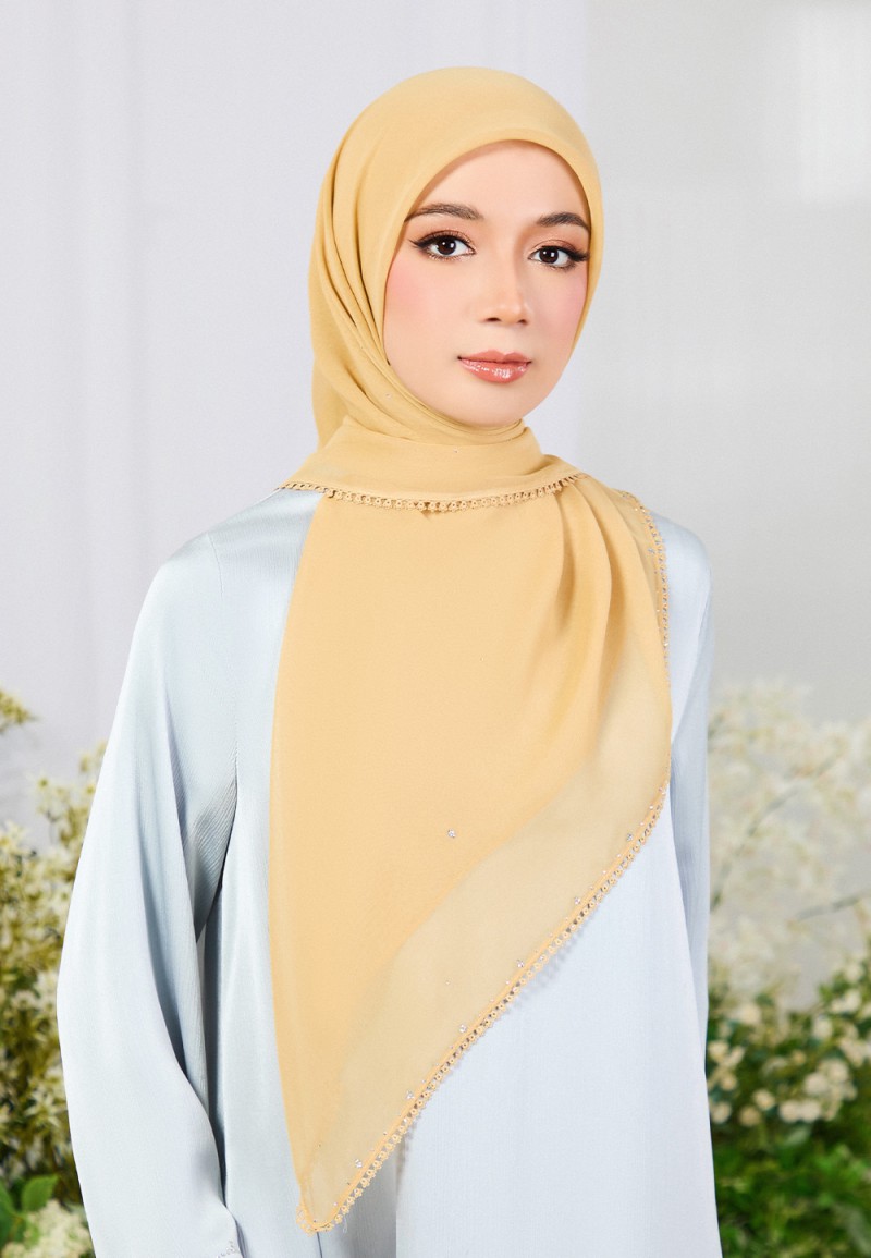 SQ ELVA BLUME VOILE LACE DIAMOND