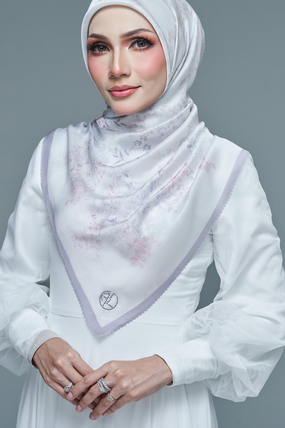 SQ SARA VOILE LASERCUT