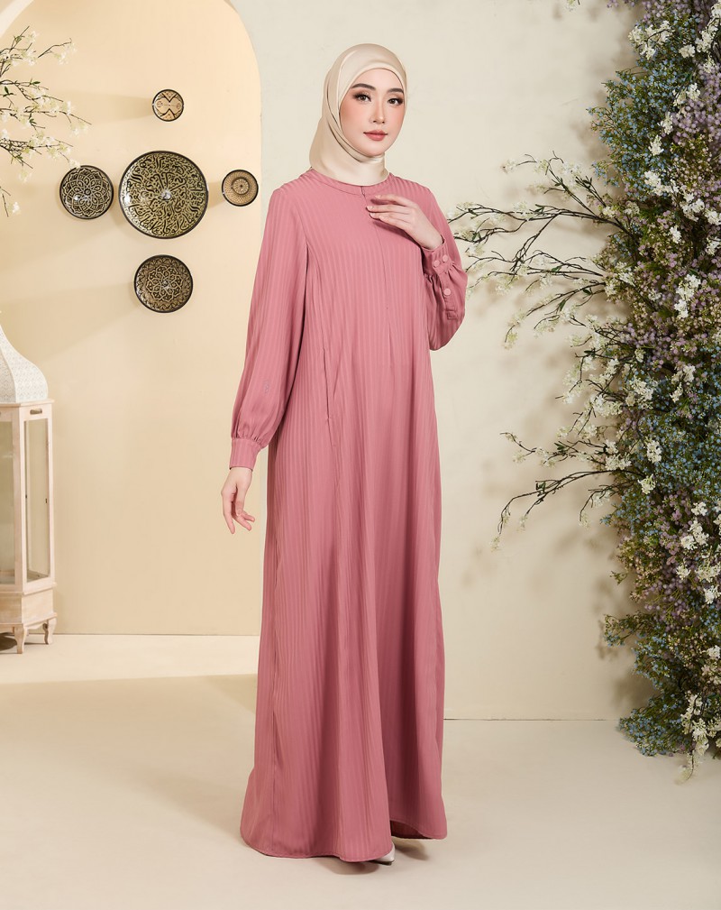SOMAIA JUBAH