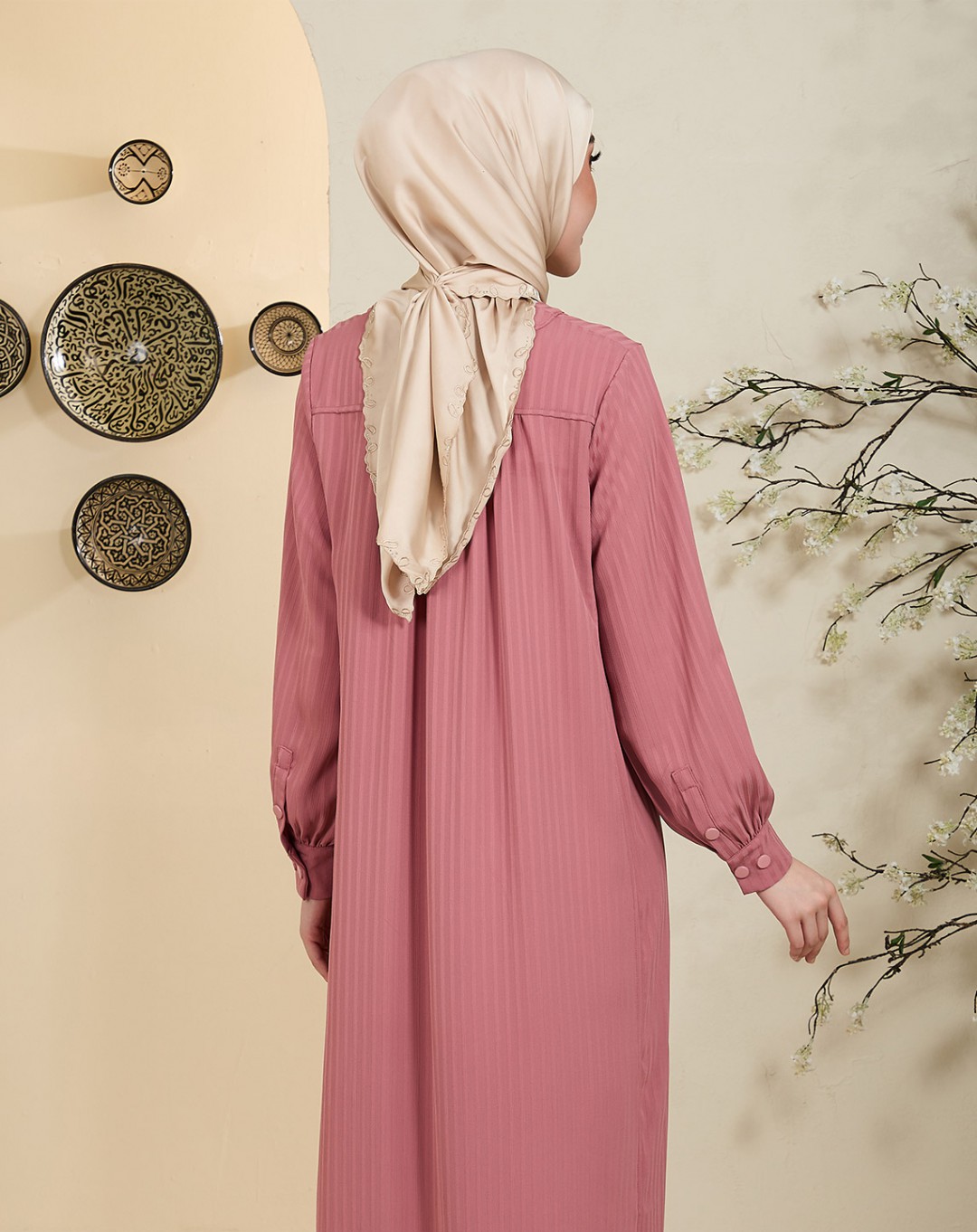 SOMAIA JUBAH