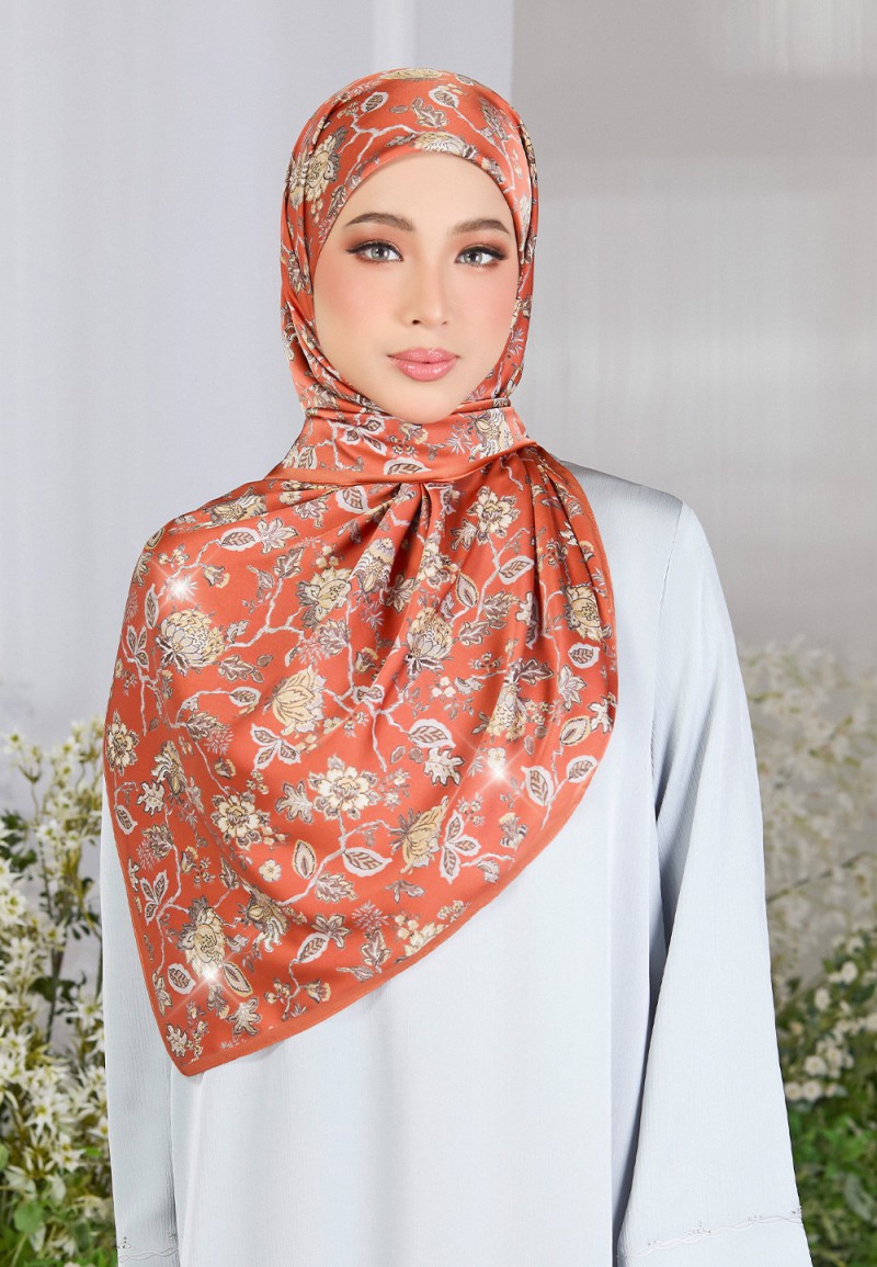 SQ FLUERYN BLOOM PRINTED DIAMOND