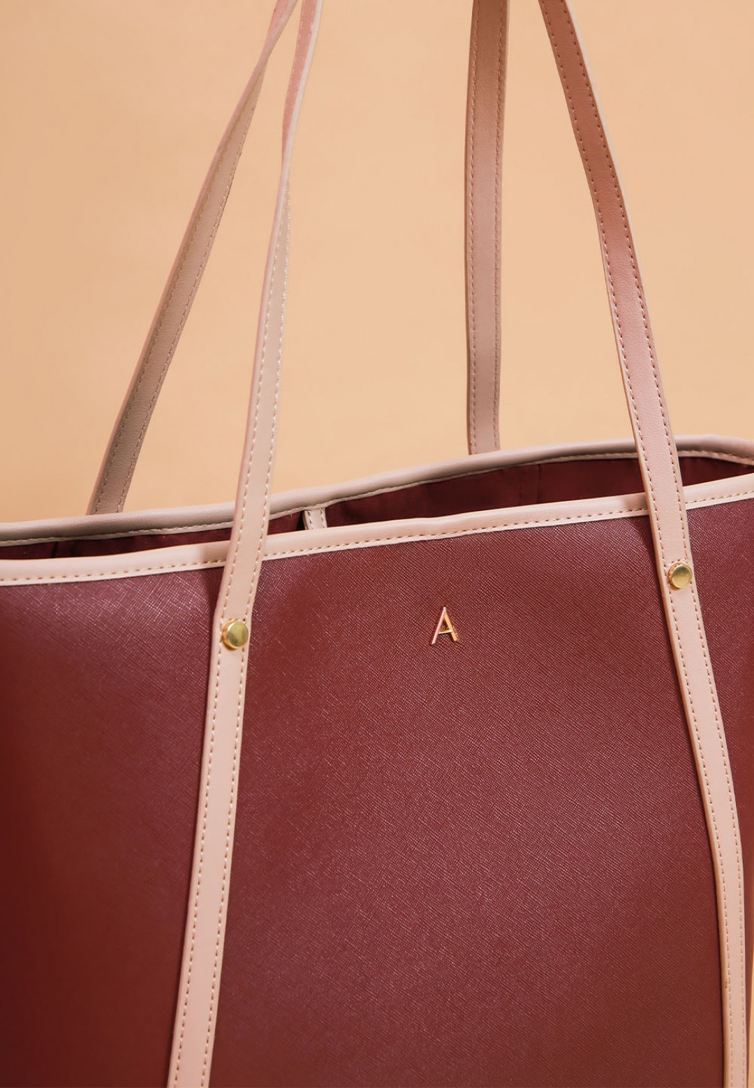 SIGNATURE TOTE BAG