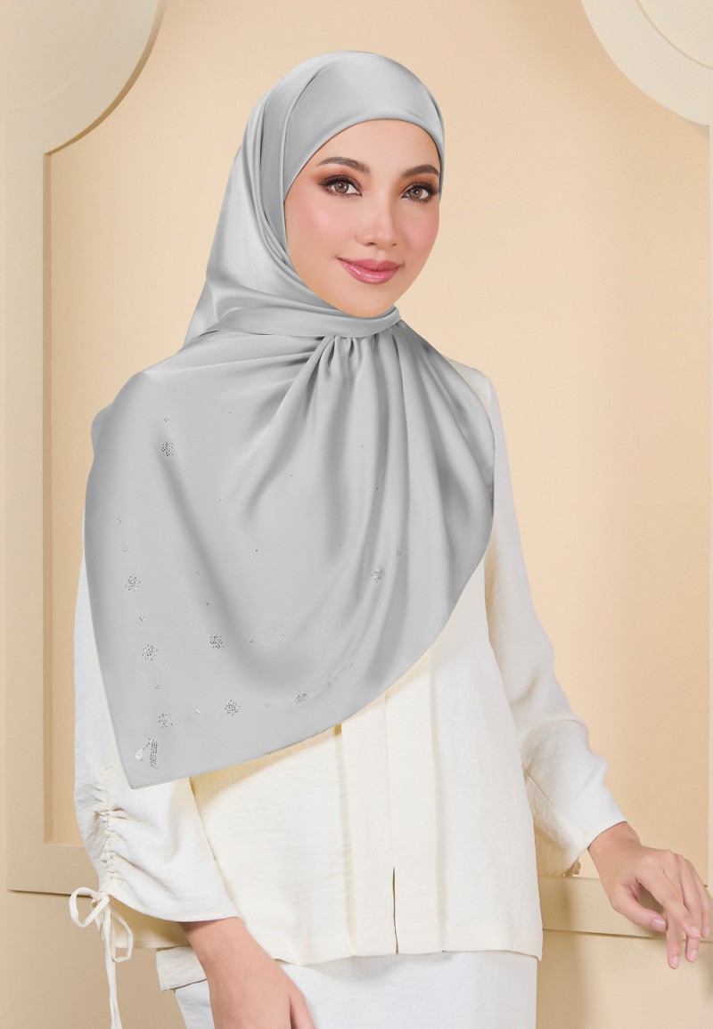 SQ GRACE FAYRA PLAIN DIAMOND