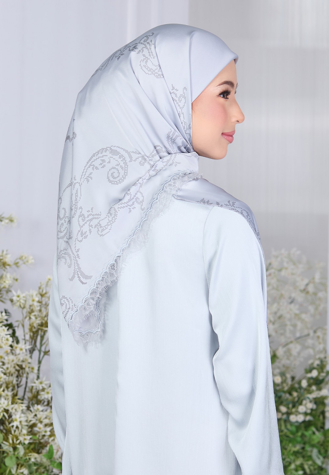 SQ ADELLA PRINTED WITH LACE