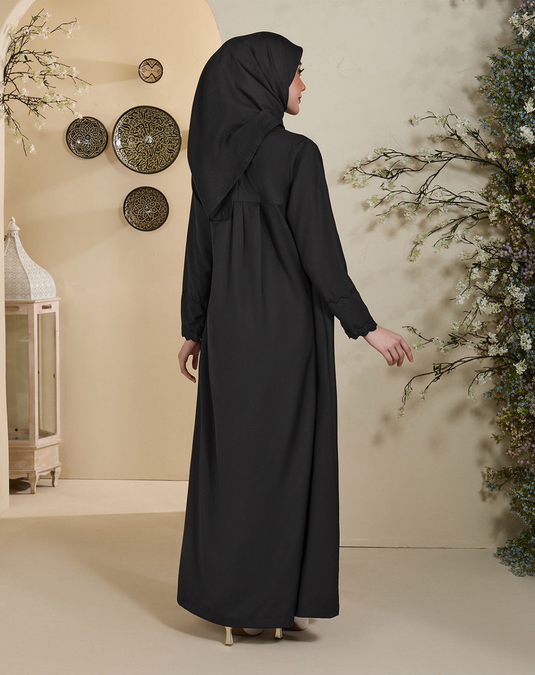 SUZAN JUBAH