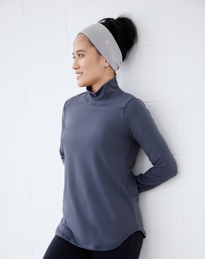 SWOOSH HIGH-NECK TOP