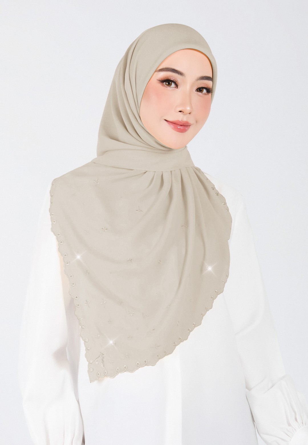 SQ ELYROSE PLAIN EMBROIDERY DIAMOND