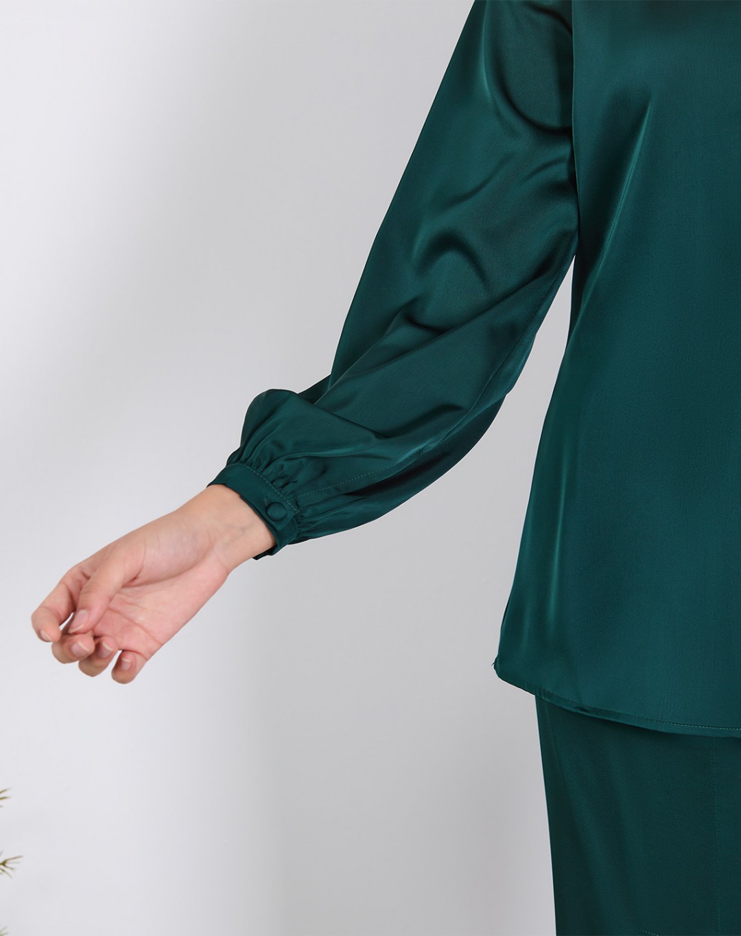 TIHANI BAJU KURUNG