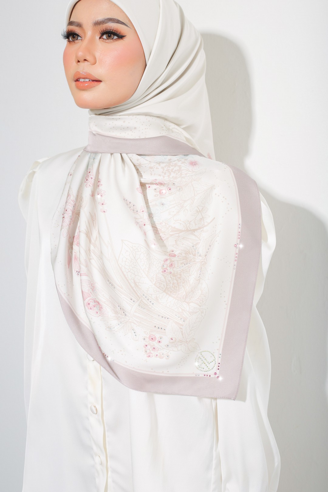 SQUARE TILLIE PRINTED DIAMOND