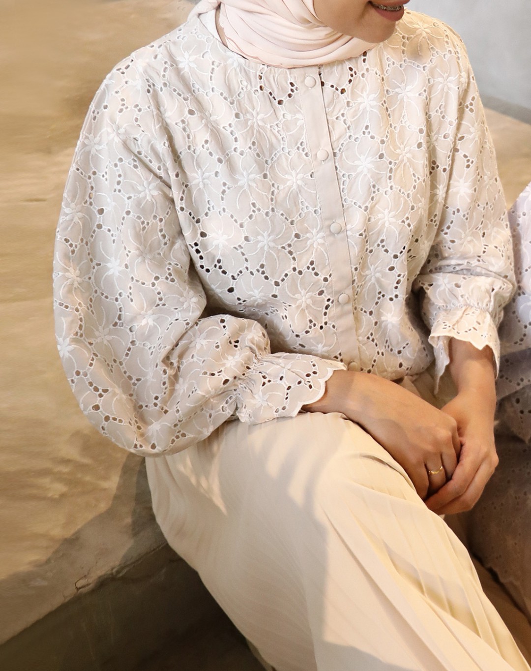 VELIA BLOUSE