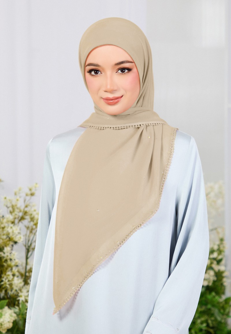 SQ ELVA BLUME VOILE LACE DIAMOND