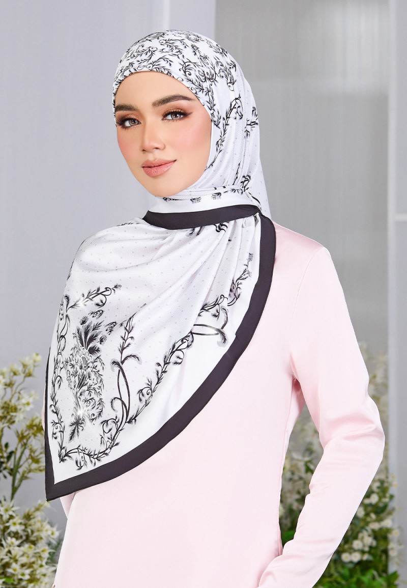 SQ FLORILUXE PRINTED DIAMOND