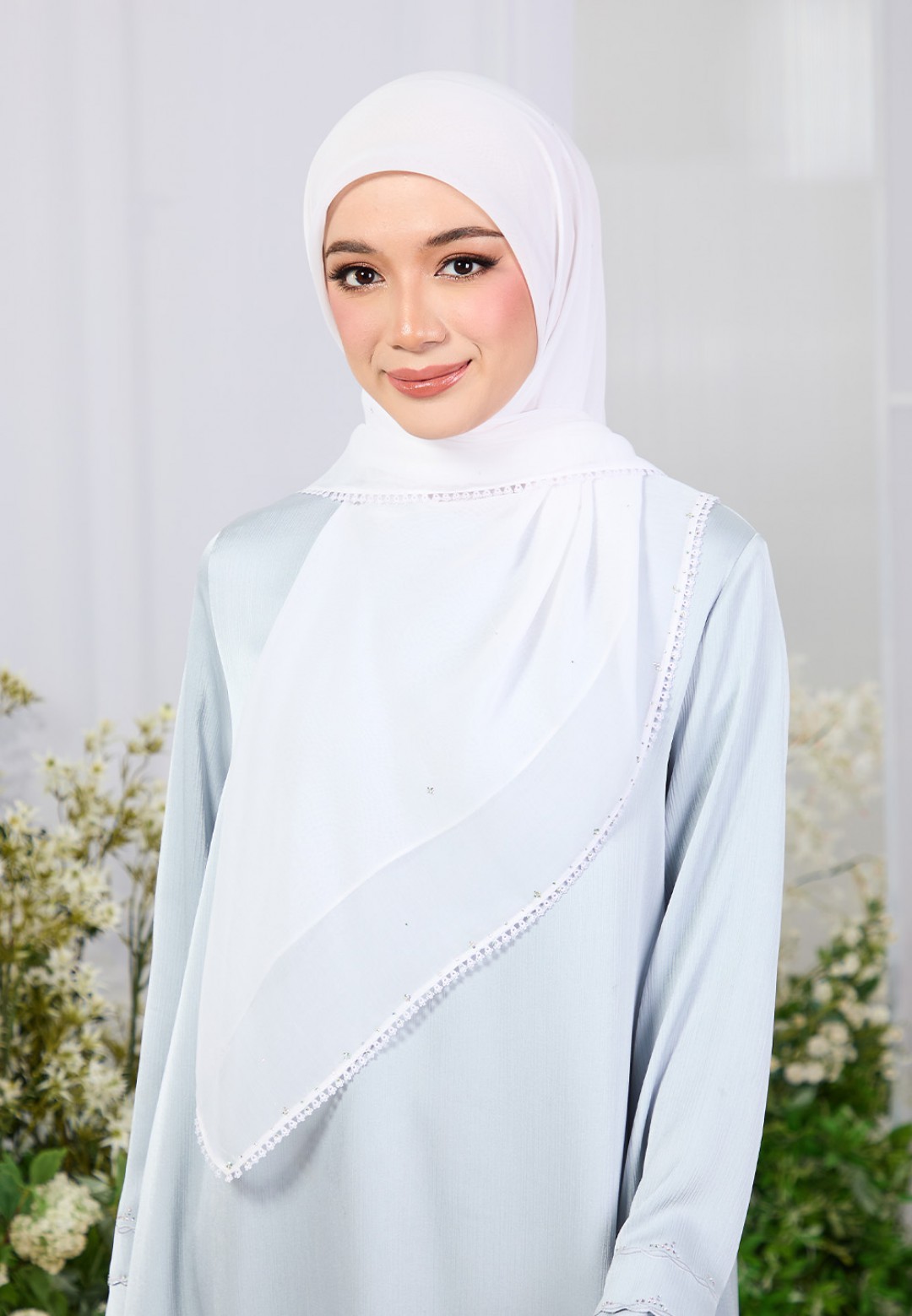 SQ ELVA BLUME VOILE LACE DIAMOND