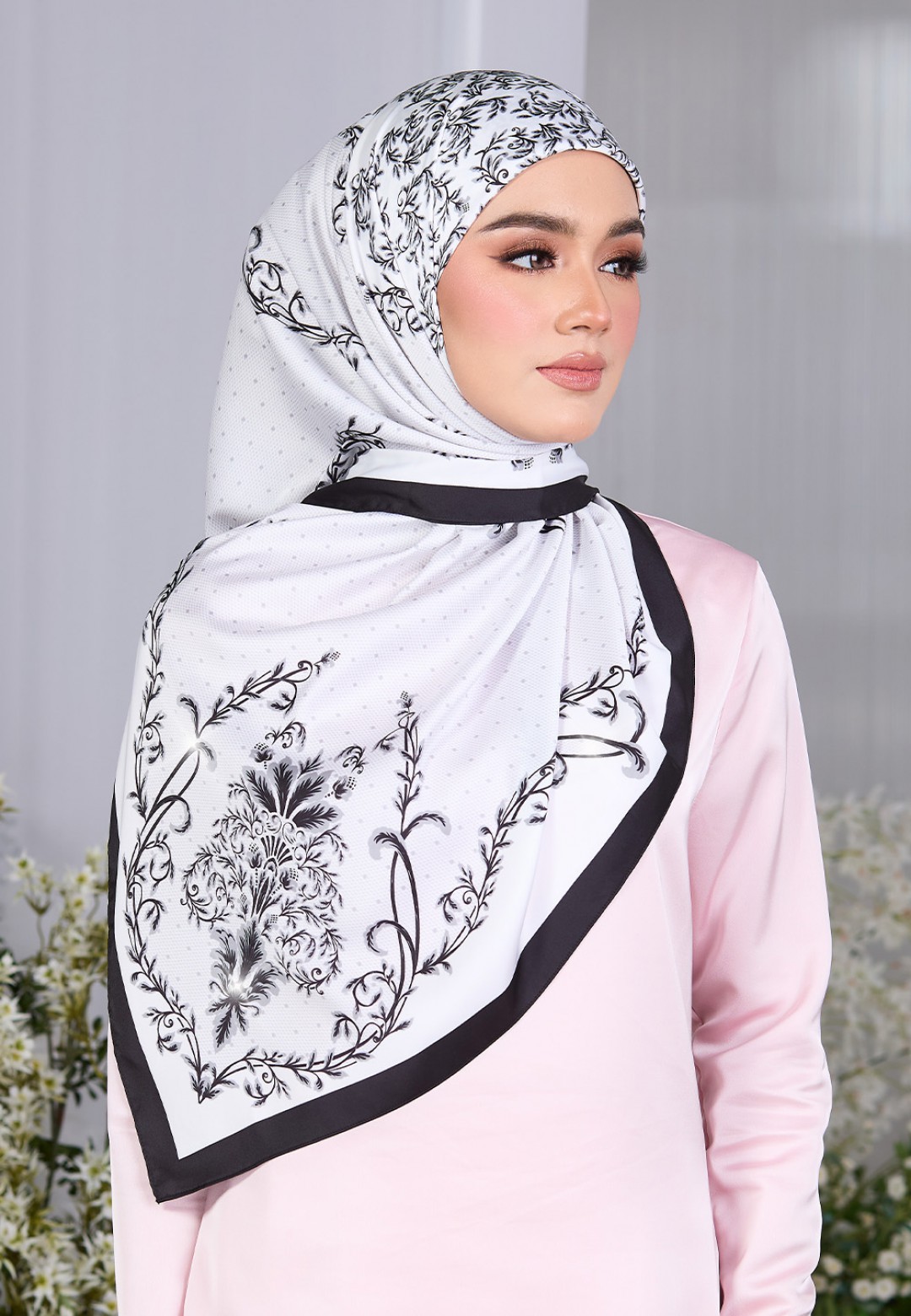 SQ FLORILUXE PRINTED DIAMOND