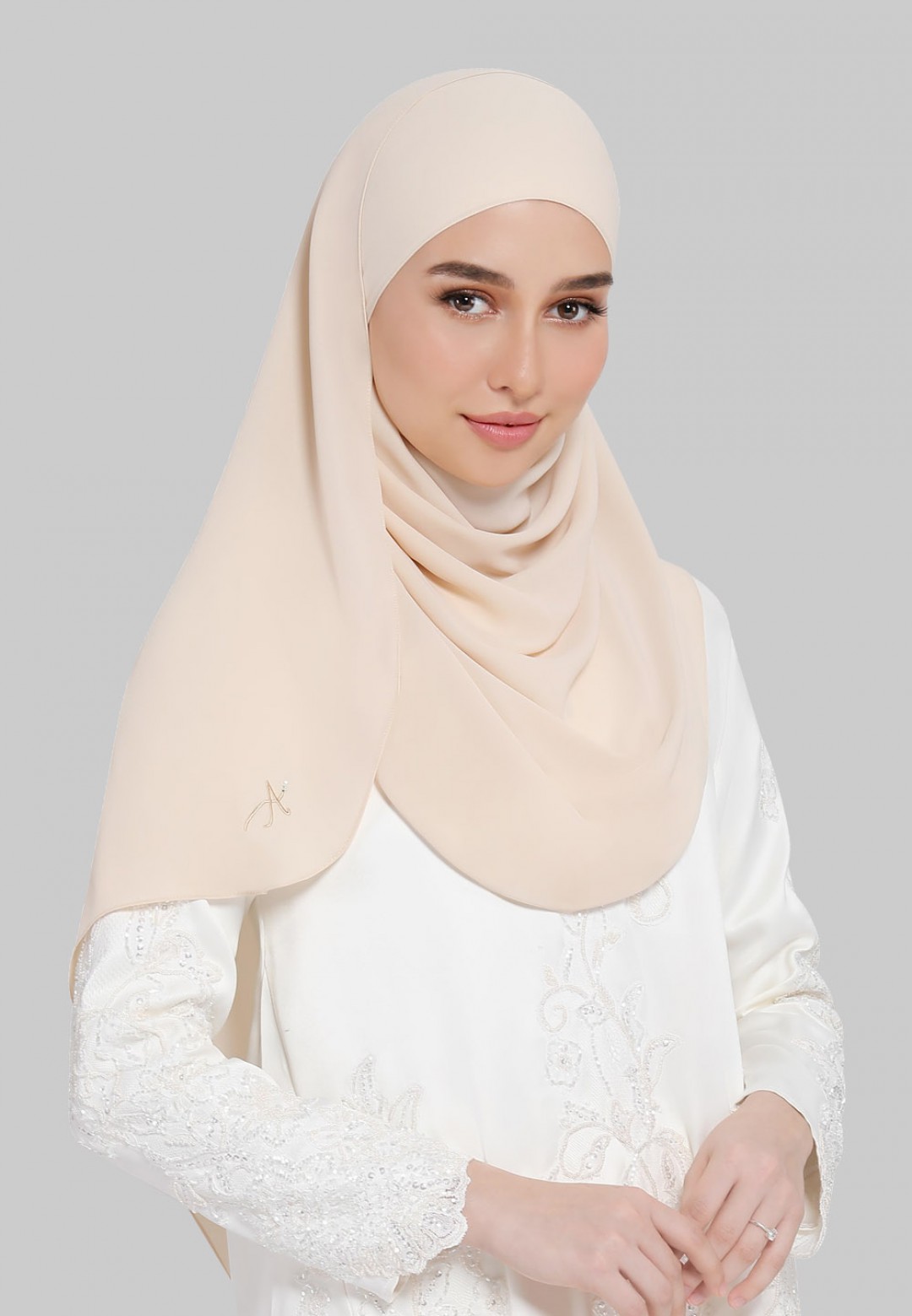 NEQAH SHAWL BRIDAL