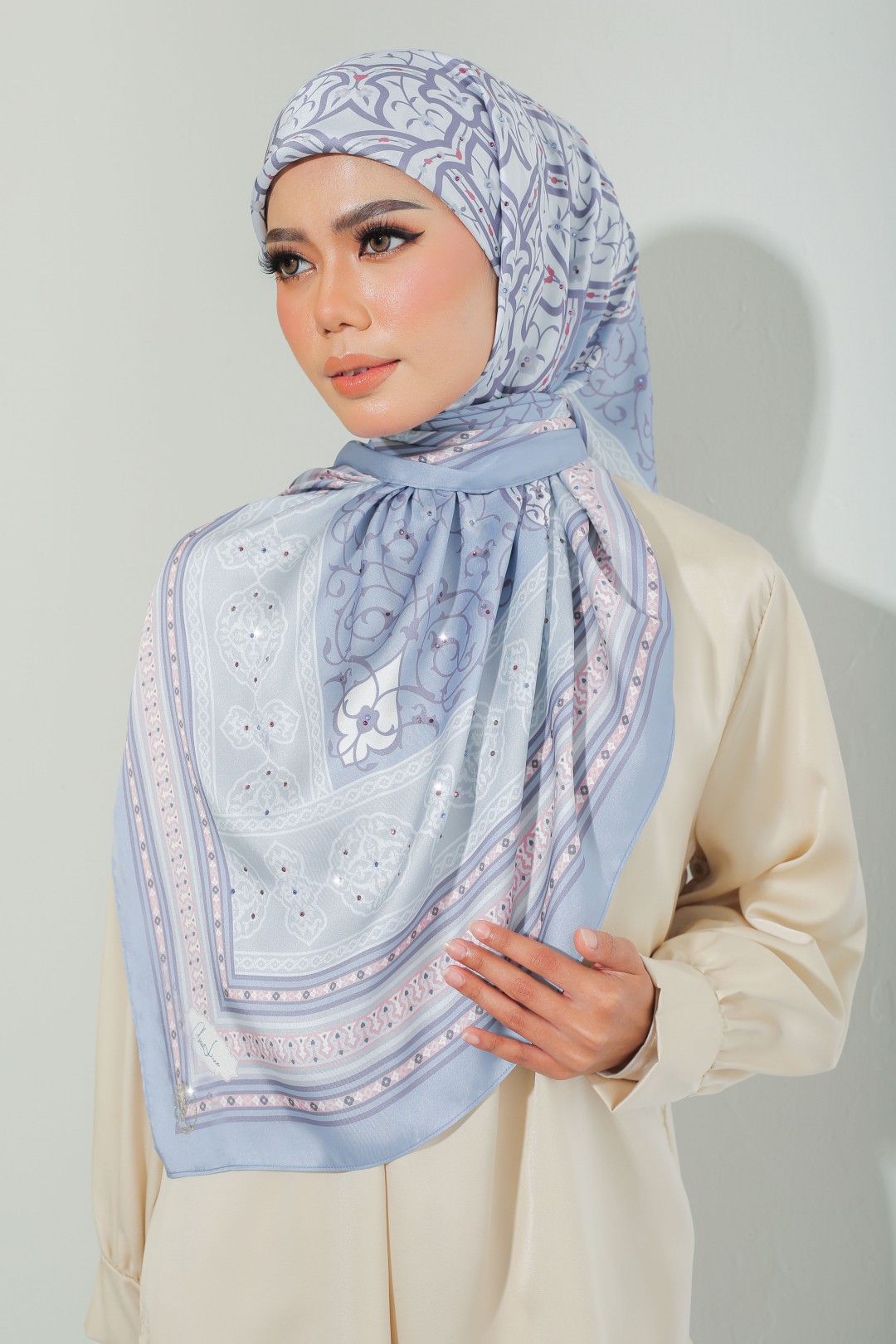 SQUARE ZARELA PRINTED DIAMOND