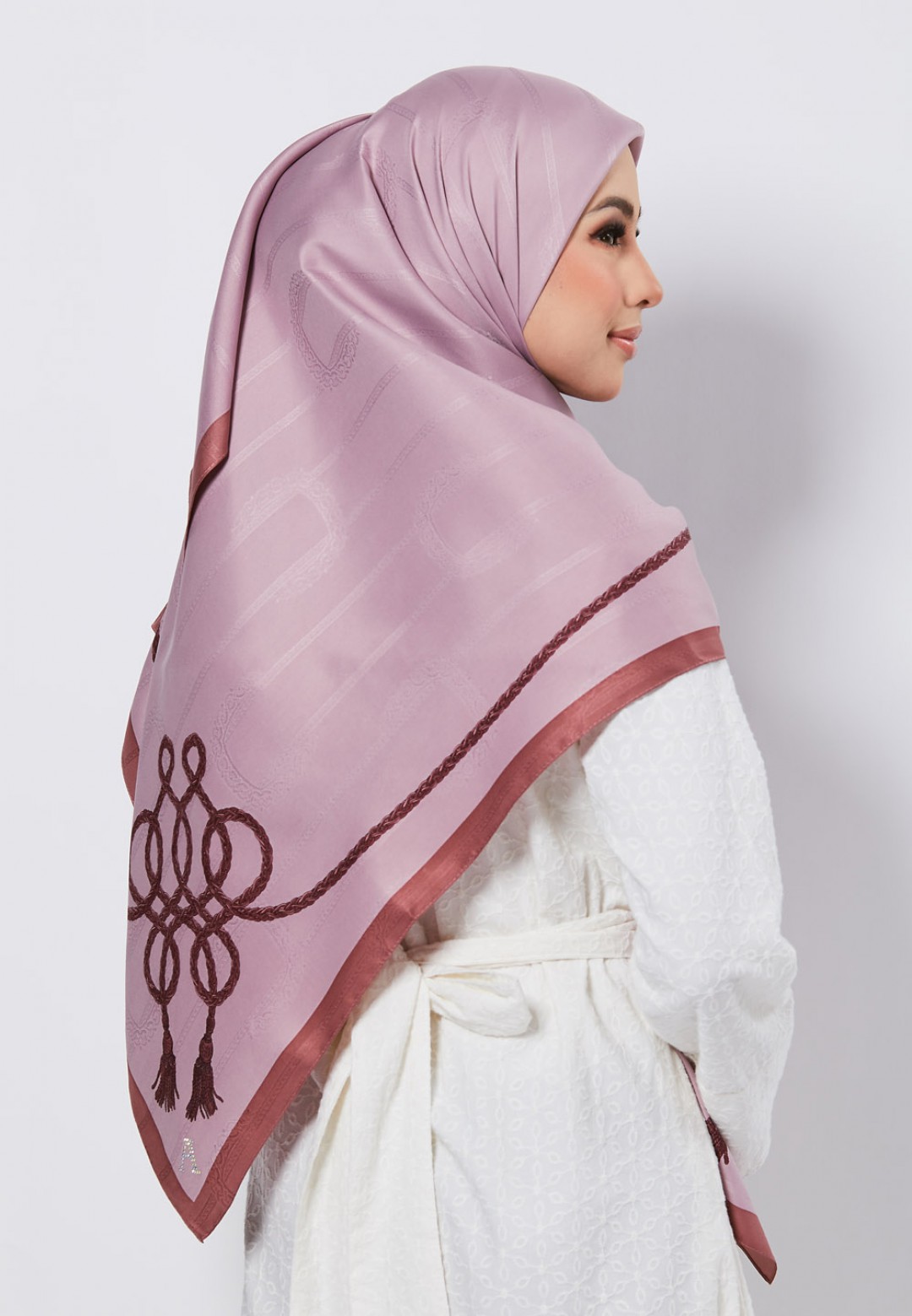 SQ 199 MAYRAA JACQUARD TWILL