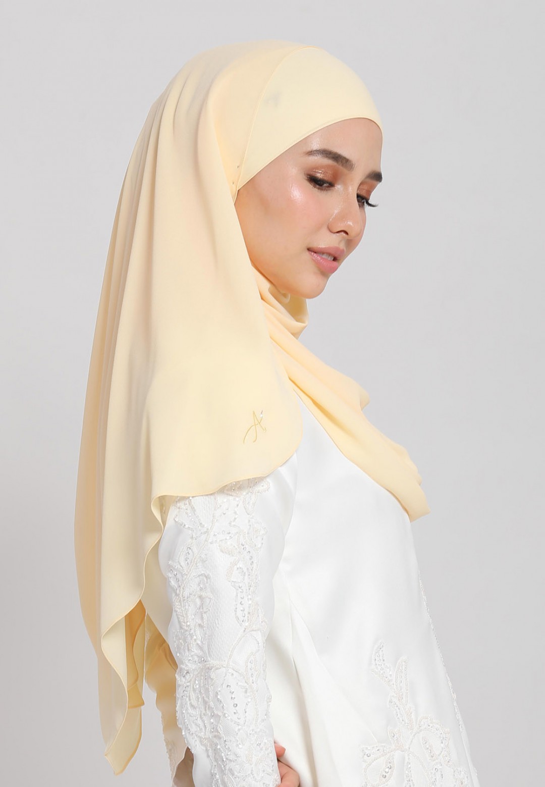 NEQAH SHAWL BRIDAL