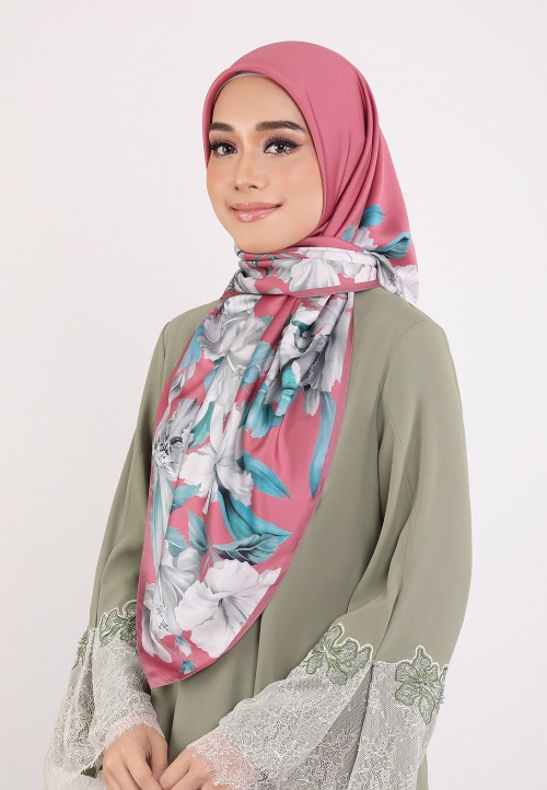 SQ 190 CHIC AULIA