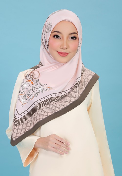 SQ SERIES SOPHIE TWILL PRINTED DIAMOND 289