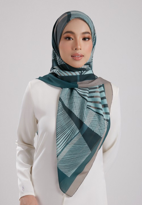 SQ 119  RHEA VOILE PTD