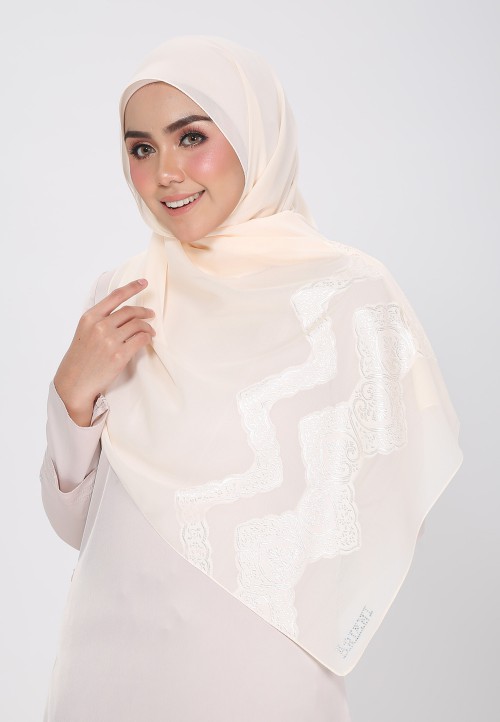 SHAWL EUNICE PLAIT 149
