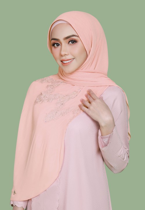 SHAWL PRETTY PLEATS LACE DIAMOND 298