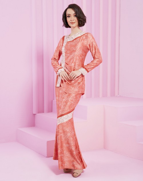 CLAIRE BAJU KURUNG