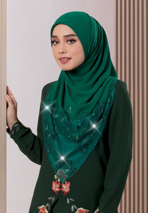 SQUARE PRIMROSE PLAIN LACE DIAMOND 249