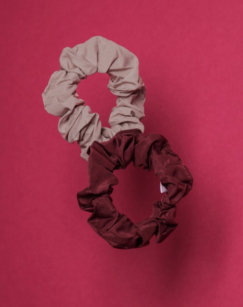 HOLD IT TOGETHER SCRUNCHIE