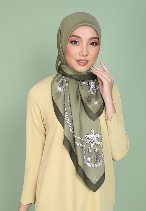 SQ TWIN TASSEL PTD DIAMOND 289