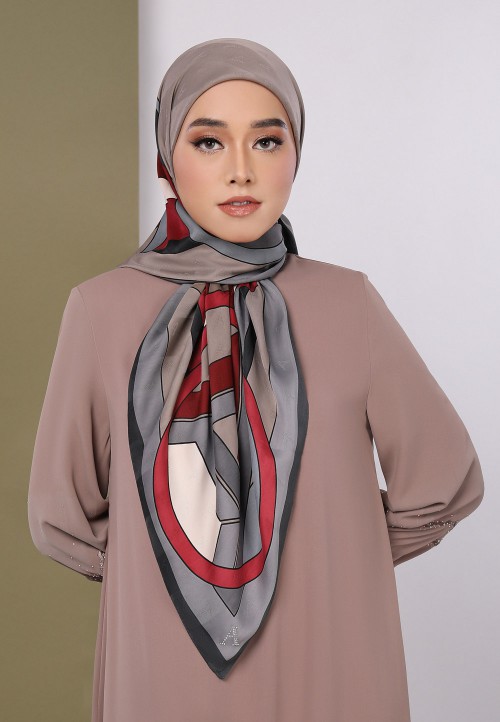 SQ LAURIE TWILL PTD 190