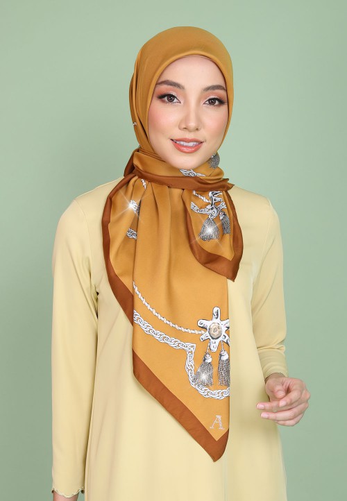 SQ TWIN TASSEL PTD DIAMOND 289