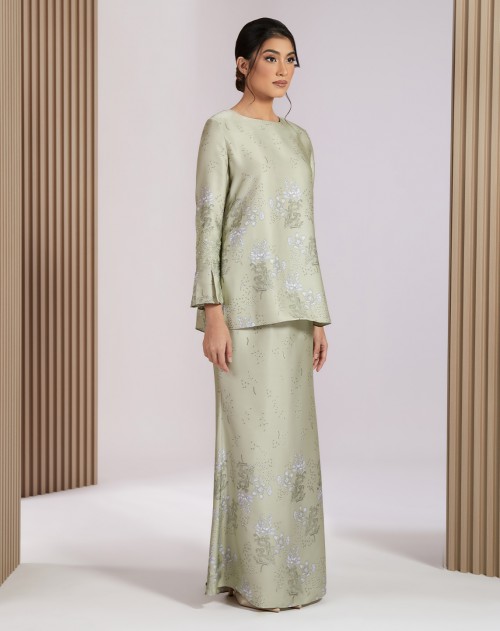 NADINE BAJU KURUNG