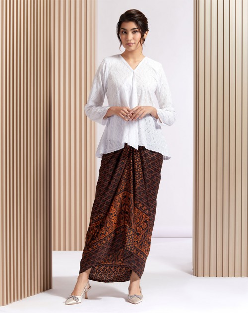 NALEEN BAJU KURUNG